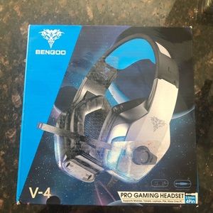 Bengoo Headphones brand new